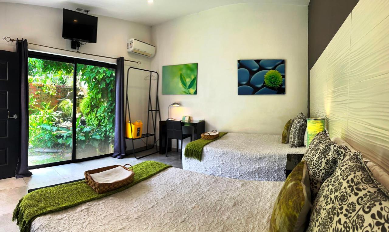 Hotel Boutique Valverde Santa Elena San Salvador Extérieur photo